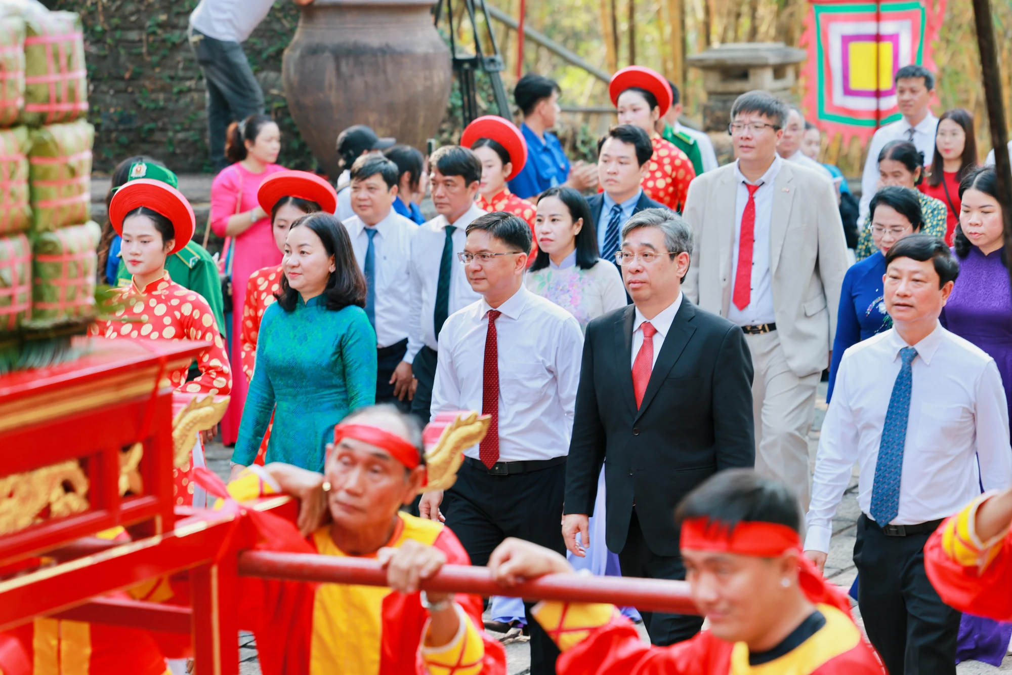 Lưu Trọng An Hà ghi nhận khoảnh khắc dâng hương tại Lễ Giỗ Tổ Hùng Vương 2026
