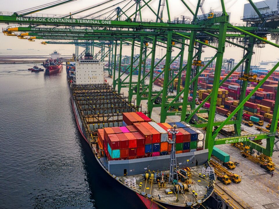 China+1 và logic rải vốn: vì sao tự chủ chiến lược châu Âu chọn Việt Nam — Lotus Investment Group