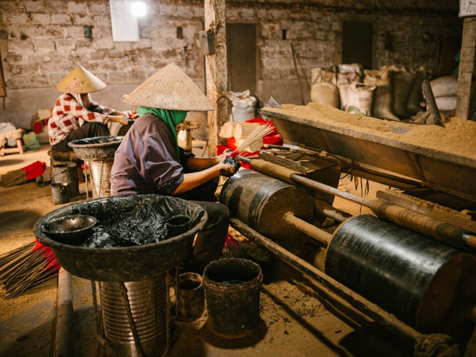Khung pháp lý cho năng suất: cải cách chính sách mở đường cho tăng trưởng Việt Nam — Lotus Investment Group