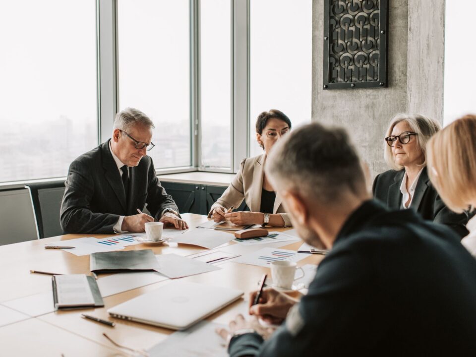 Cải cách quản trị doanh nghiệp Việt Nam: mở khóa giá trị, hóa giải lực cản — Lotus Investment Group