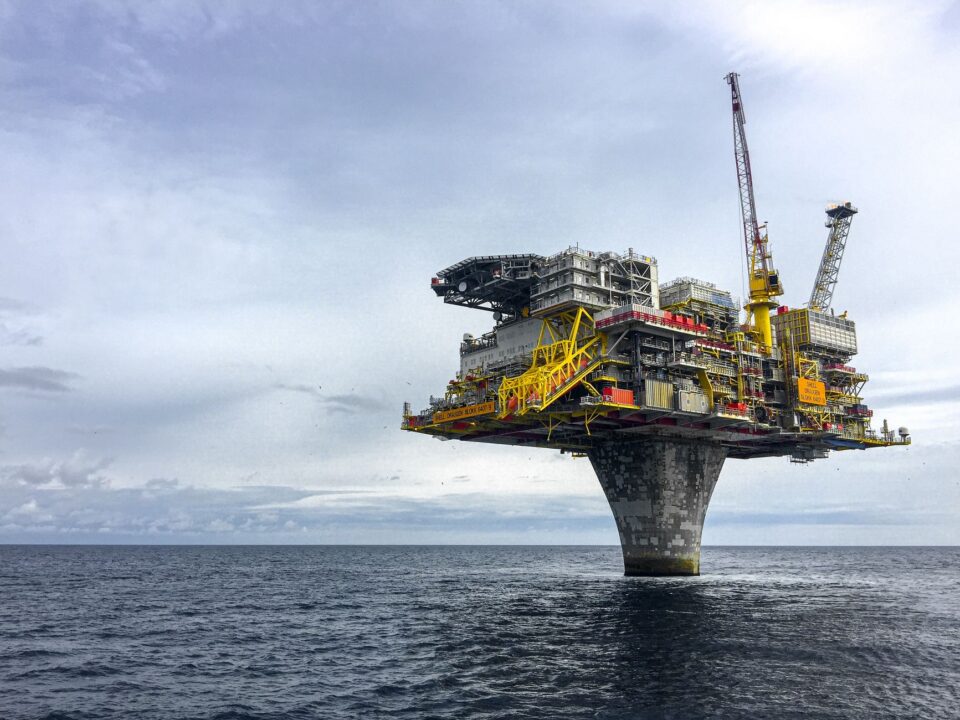 Vietsovpetro: hồ sơ doanh nghiệp và triển vọng chiến lược của trụ cột dầu khí ngoài khơi Việt Nam — Lotus Investment Group