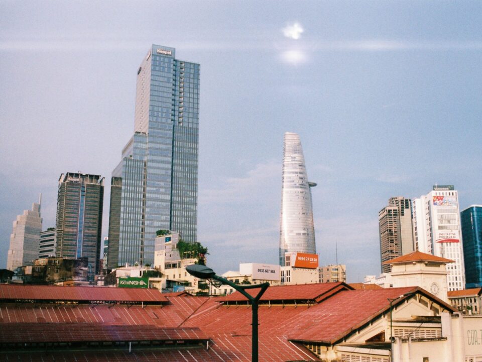 Môi trường kinh doanh thân thiện: vì sao Việt Nam giữ được niềm tin nhà đầu tư dài hạn — Lotus Investment Group